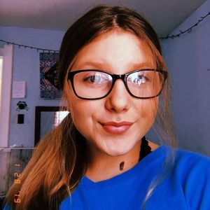 Meet your Posher, Riley